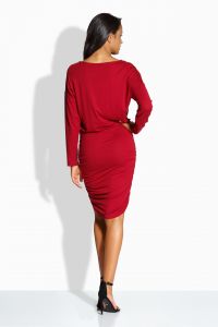 Elegancka_dopasowana_sukienka_bordo2
