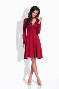 Kobieca_sukienka_z_dekoltem_V_bordo1